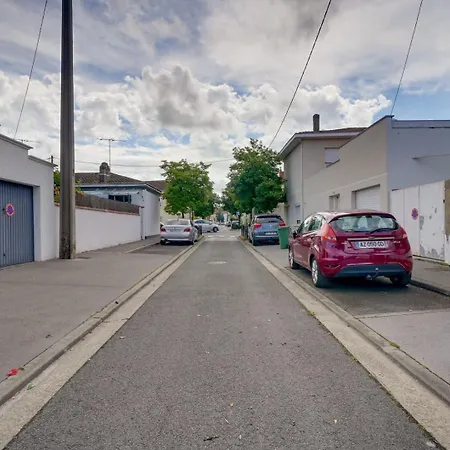 Maison De Charme A Bacalan Avec Terrasse 3*