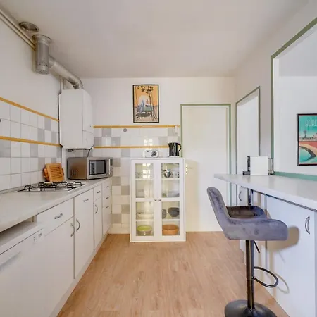 Maison De Charme A Bacalan Avec Terrasse 4*
