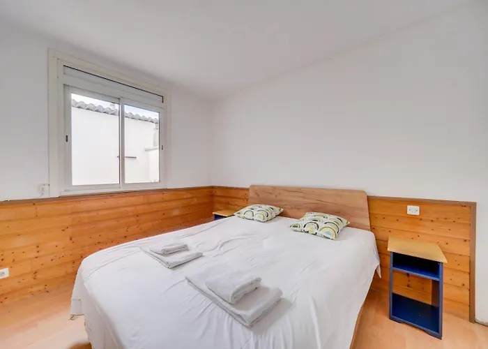 Vendégház Maison De Charme A Bacalan Avec Terrasse 3*